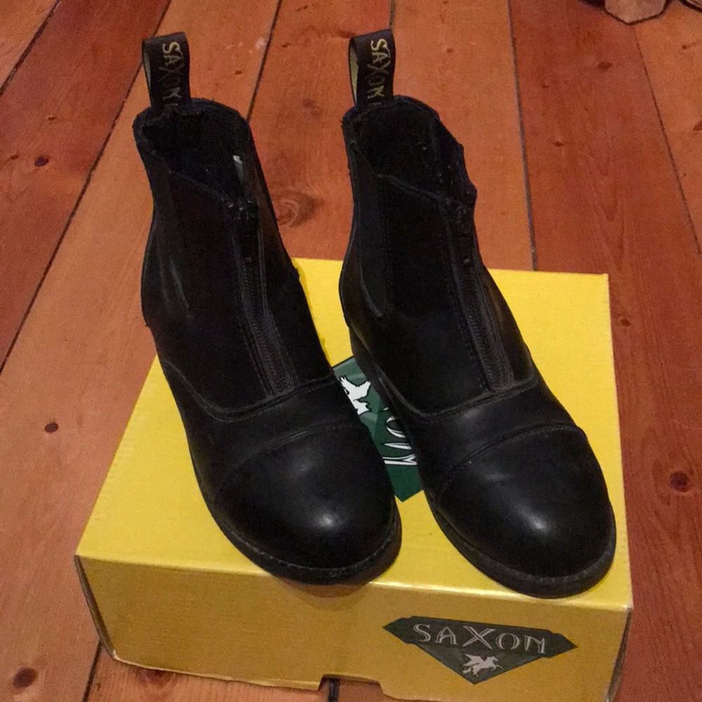 Saxon Children’s Riding Boots Size 2